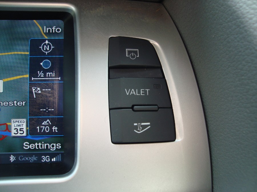 2013 Audi Q7 quattro 4dr 3.0T Premium Plus, available for sale in Manchester, Connecticut | Yara Motors. Manchester, Connecticut 2013 Audi Q7 quattro 4dr 3.0T Premium Plus, available for sale in Manchester, Connecticut | Yara Motors. Manchester, Connecticut