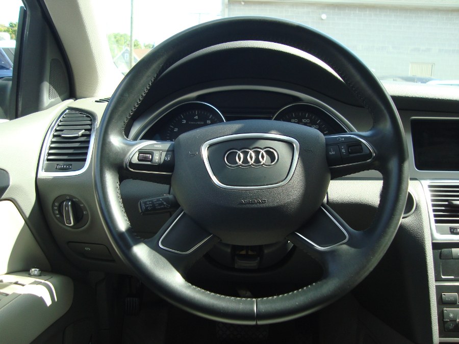2013 Audi Q7 quattro 4dr 3.0T Premium Plus, available for sale in Manchester, Connecticut | Yara Motors. Manchester, Connecticut 2013 Audi Q7 quattro 4dr 3.0T Premium Plus, available for sale in Manchester, Connecticut | Yara Motors. Manchester, Connecticut