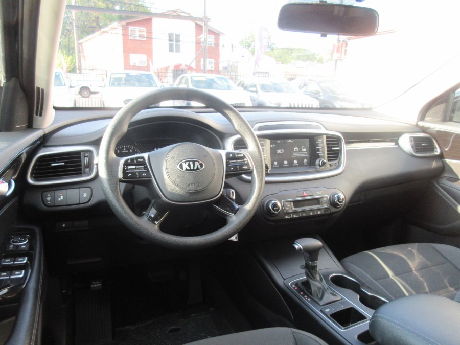 Used Kia Sorento LX V6 FWD 2019 | Route 27 Auto Mall. Linden, New Jersey Used Kia Sorento LX V6 FWD 2019 | Route 27 Auto Mall. Linden, New Jersey