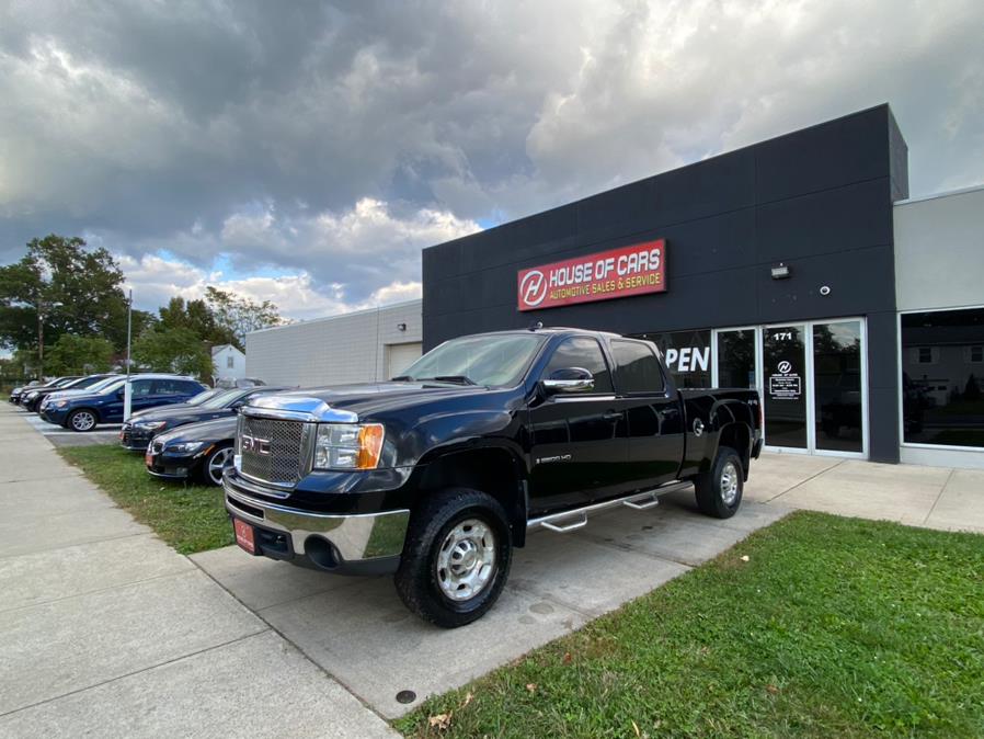 2009 GMC Sierra 2500HD 4WD Crew Cab 153" SLT, available for sale in Meriden, Connecticut | House of Cars CT. Meriden, Connecticut