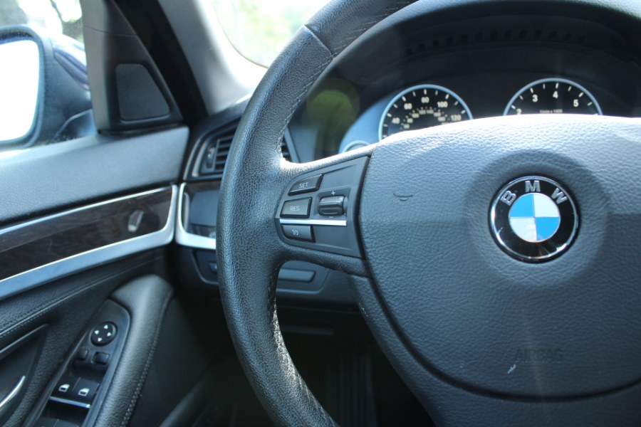 2014 BMW 5 Series 4dr Sdn 528i xDrive AWD, available for sale in Great Neck, New York | Great Neck Car Buyers & Sellers. Great Neck, New York 2014 BMW 5 Series 4dr Sdn 528i xDrive AWD, available for sale in Great Neck, New York | Great Neck Car Buyers & Sellers. Great Neck, New York