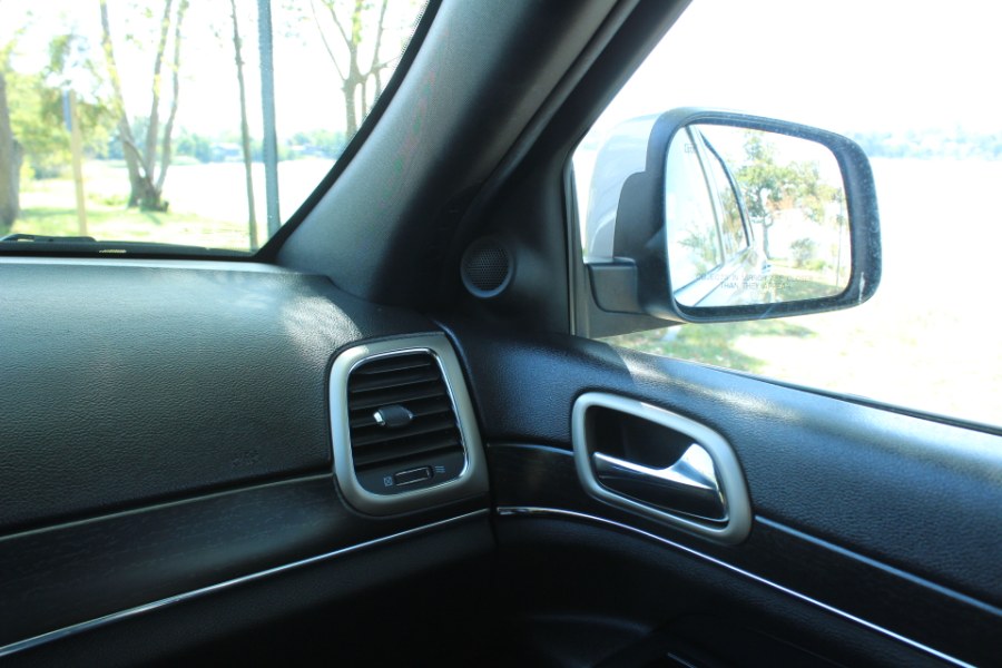 2014 Jeep Grand Cherokee 4WD 4dr Limited, available for sale in Great Neck, New York | Great Neck Car Buyers & Sellers. Great Neck, New York 2014 Jeep Grand Cherokee 4WD 4dr Limited, available for sale in Great Neck, New York | Great Neck Car Buyers & Sellers. Great Neck, New York
