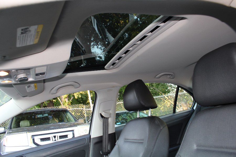 2011 Volkswagen Jetta Sedan 4dr Auto SE w/Convenience & Sunroof PZEV, available for sale in Paterson, New Jersey | Xcell Motors LLC. Paterson, New Jersey 2011 Volkswagen Jetta Sedan 4dr Auto SE w/Convenience & Sunroof PZEV, available for sale in Paterson, New Jersey | Xcell Motors LLC. Paterson, New Jersey
