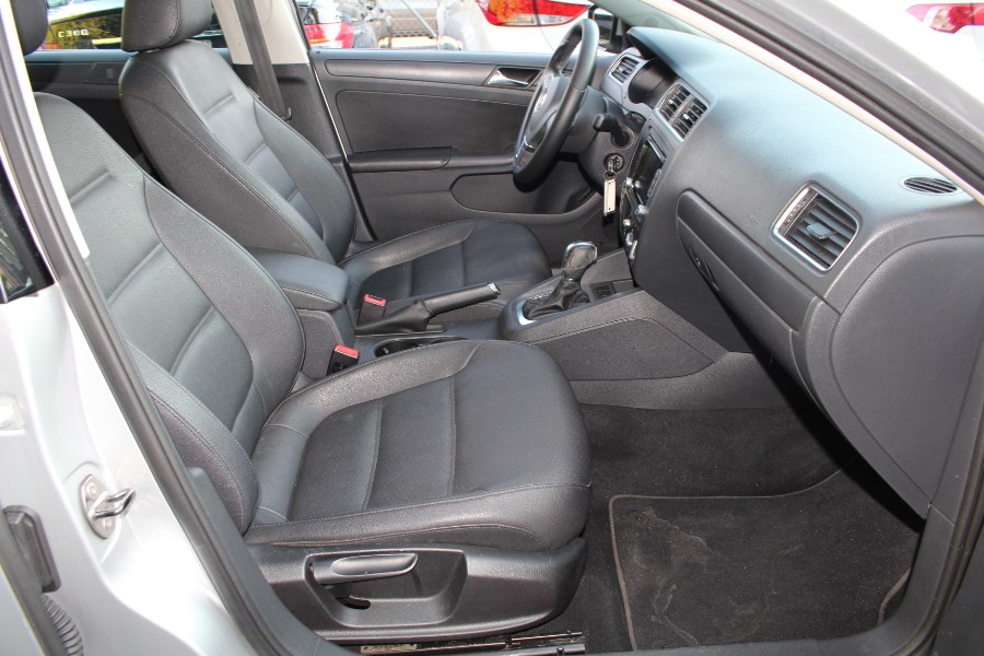 2011 Volkswagen Jetta Sedan 4dr Auto SE w/Convenience & Sunroof PZEV, available for sale in Paterson, New Jersey | Xcell Motors LLC. Paterson, New Jersey 2011 Volkswagen Jetta Sedan 4dr Auto SE w/Convenience & Sunroof PZEV, available for sale in Paterson, New Jersey | Xcell Motors LLC. Paterson, New Jersey
