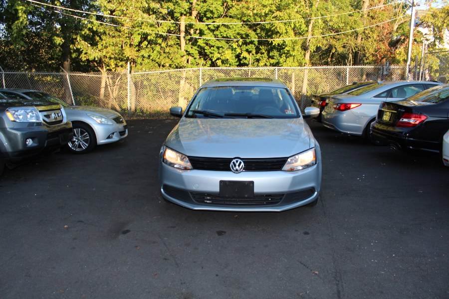 2011 Volkswagen Jetta Sedan 4dr Auto SE w/Convenience & Sunroof PZEV, available for sale in Paterson, New Jersey | Xcell Motors LLC. Paterson, New Jersey 2011 Volkswagen Jetta Sedan 4dr Auto SE w/Convenience & Sunroof PZEV, available for sale in Paterson, New Jersey | Xcell Motors LLC. Paterson, New Jersey