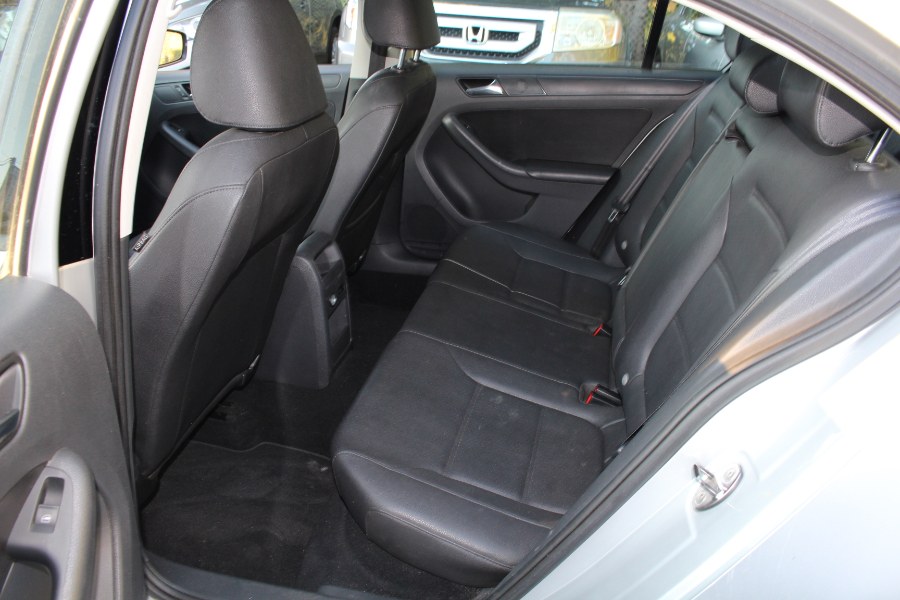 2011 Volkswagen Jetta Sedan 4dr Auto SE w/Convenience & Sunroof PZEV, available for sale in Paterson, New Jersey | Xcell Motors LLC. Paterson, New Jersey 2011 Volkswagen Jetta Sedan 4dr Auto SE w/Convenience & Sunroof PZEV, available for sale in Paterson, New Jersey | Xcell Motors LLC. Paterson, New Jersey