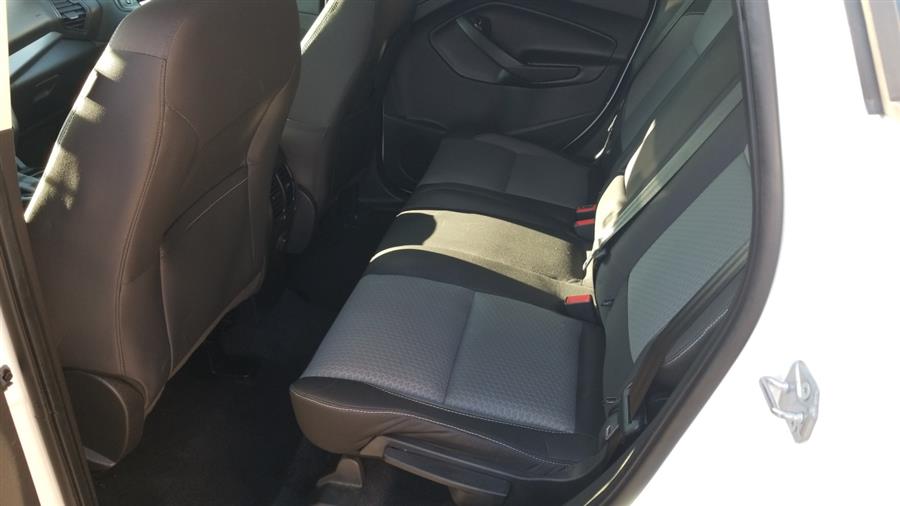 Used Ford Escape SE 4WD 2017 | New York Motors Group Solutions LLC. Bronx, New York Used Ford Escape SE 4WD 2017 | New York Motors Group Solutions LLC. Bronx, New York