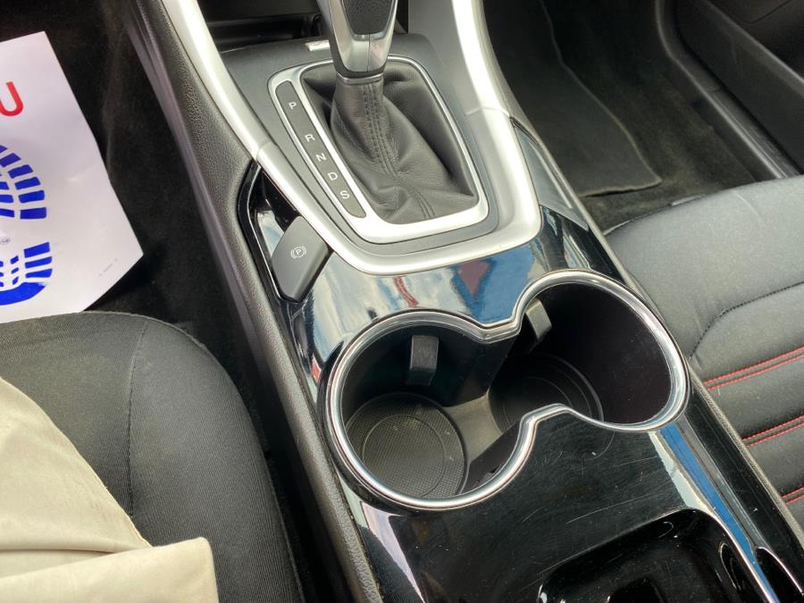 2016 Ford Fusion 4dr Sdn SE AWD, available for sale in Stamford, Connecticut | Harbor View Auto Sales LLC. Stamford, Connecticut 2016 Ford Fusion 4dr Sdn SE AWD, available for sale in Stamford, Connecticut | Harbor View Auto Sales LLC. Stamford, Connecticut