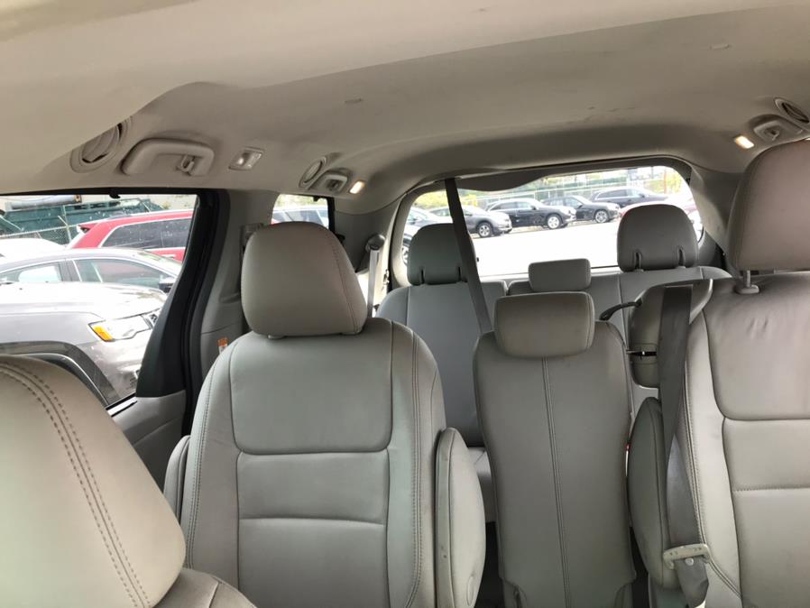 Used Toyota Sienna XLE Premium FWD 8-Passenger (Natl) 2017 | European Auto Expo. Lodi, New Jersey Used Toyota Sienna XLE Premium FWD 8-Passenger (Natl) 2017 | European Auto Expo. Lodi, New Jersey