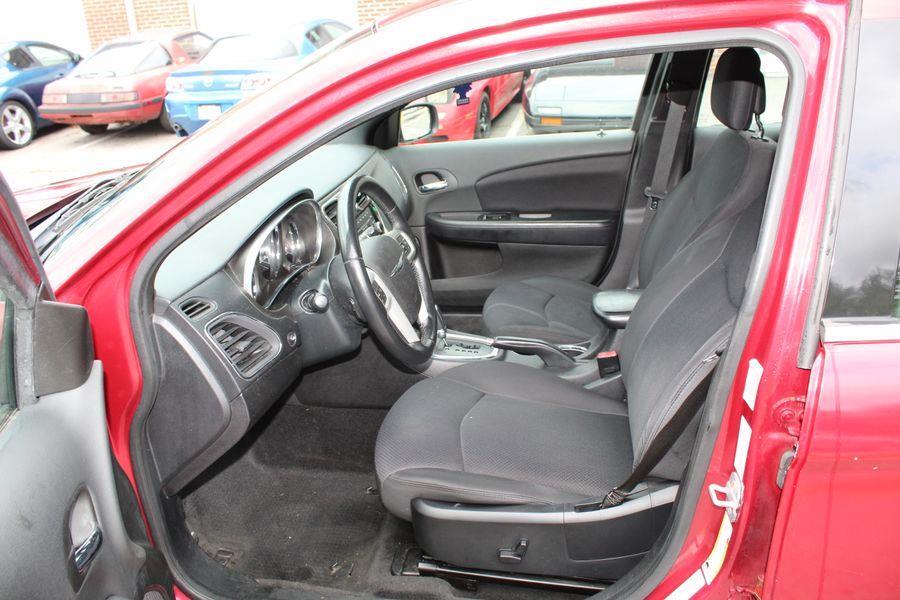 Used Chrysler 200 4dr Sdn Touring 2014 | CARMANIA USA. Chesapeake, Virginia Used Chrysler 200 4dr Sdn Touring 2014 | CARMANIA USA. Chesapeake, Virginia