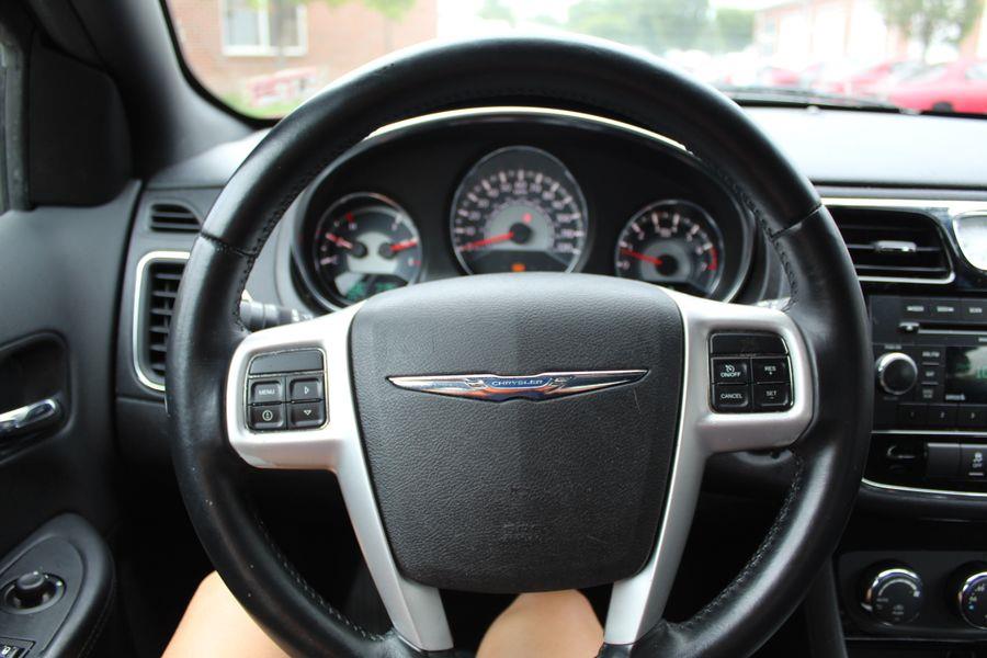 Used Chrysler 200 4dr Sdn Touring 2014 | CARMANIA USA. Chesapeake, Virginia Used Chrysler 200 4dr Sdn Touring 2014 | CARMANIA USA. Chesapeake, Virginia