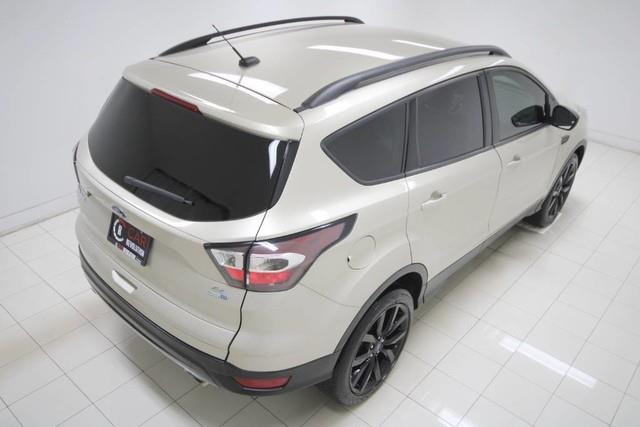 Used Ford Escape SE 4WD w/ rearCam 2017 | Car Revolution. Maple Shade, New Jersey Used Ford Escape SE 4WD w/ rearCam 2017 | Car Revolution. Maple Shade, New Jersey