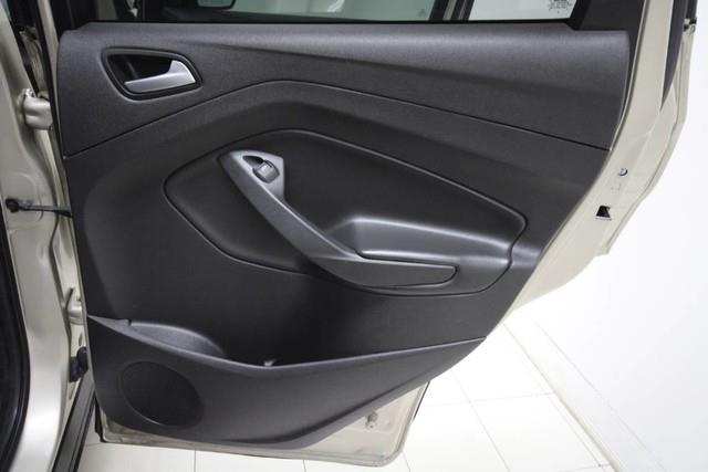 Used Ford Escape SE 4WD w/ rearCam 2017 | Car Revolution. Maple Shade, New Jersey Used Ford Escape SE 4WD w/ rearCam 2017 | Car Revolution. Maple Shade, New Jersey