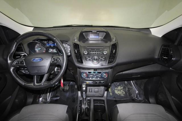 Used Ford Escape SE 4WD w/ rearCam 2017 | Car Revolution. Maple Shade, New Jersey Used Ford Escape SE 4WD w/ rearCam 2017 | Car Revolution. Maple Shade, New Jersey