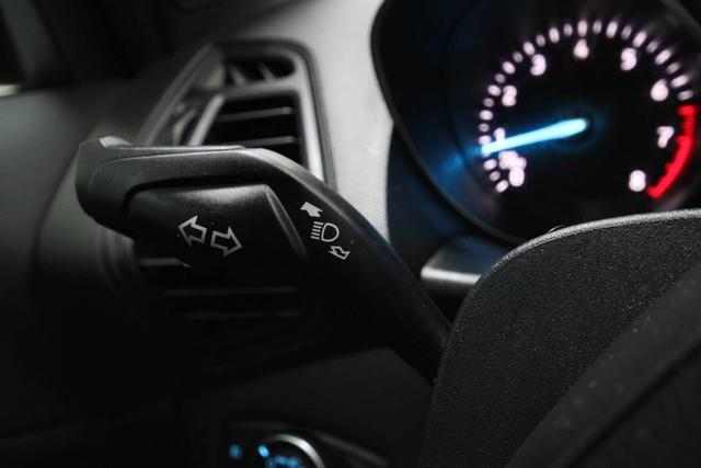 Used Ford Escape SE 4WD w/ rearCam 2017 | Car Revolution. Maple Shade, New Jersey Used Ford Escape SE 4WD w/ rearCam 2017 | Car Revolution. Maple Shade, New Jersey