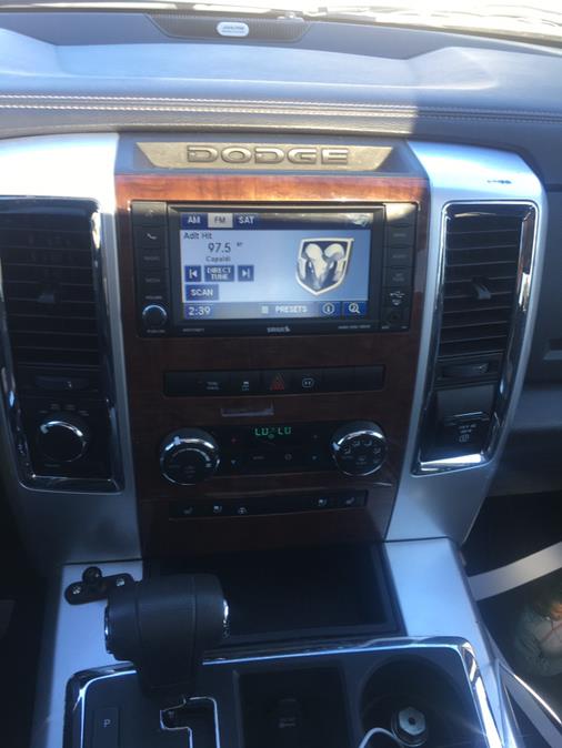 Used Ram 1500 4WD Quad Cab 140.5" Laramie 2012 | CT Auto. Bridgeport, Connecticut Used Ram 1500 4WD Quad Cab 140.5" Laramie 2012 | CT Auto. Bridgeport, Connecticut