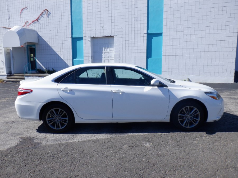 2017 Toyota Camry SE Automatic (Natl), available for sale in Milford, Connecticut | Dealertown Auto Wholesalers. Milford, Connecticut