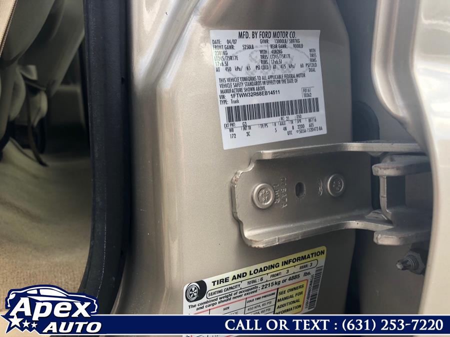 2008 Ford Super Duty F-350 DRW 2WD Crew Cab 172" XLT, available for sale in Selden, New York | Apex Auto. Selden, New York 2008 Ford Super Duty F-350 DRW 2WD Crew Cab 172" XLT, available for sale in Selden, New York | Apex Auto. Selden, New York
