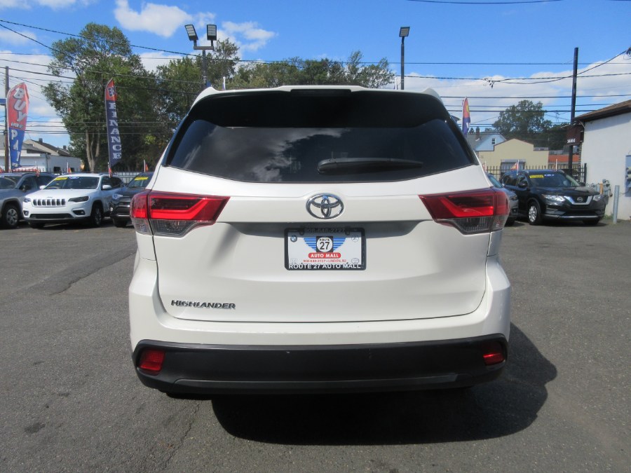 2019 Toyota Highlander LE Plus V6 FWD (Natl), available for sale in Linden, New Jersey | Route 27 Auto Mall. Linden, New Jersey 2019 Toyota Highlander LE Plus V6 FWD (Natl), available for sale in Linden, New Jersey | Route 27 Auto Mall. Linden, New Jersey