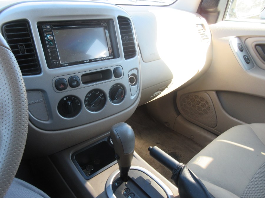 2006 Ford Escape 4dr 3.0L XLT 4WD, available for sale in Linden, New Jersey | Route 27 Auto Mall. Linden, New Jersey 2006 Ford Escape 4dr 3.0L XLT 4WD, available for sale in Linden, New Jersey | Route 27 Auto Mall. Linden, New Jersey