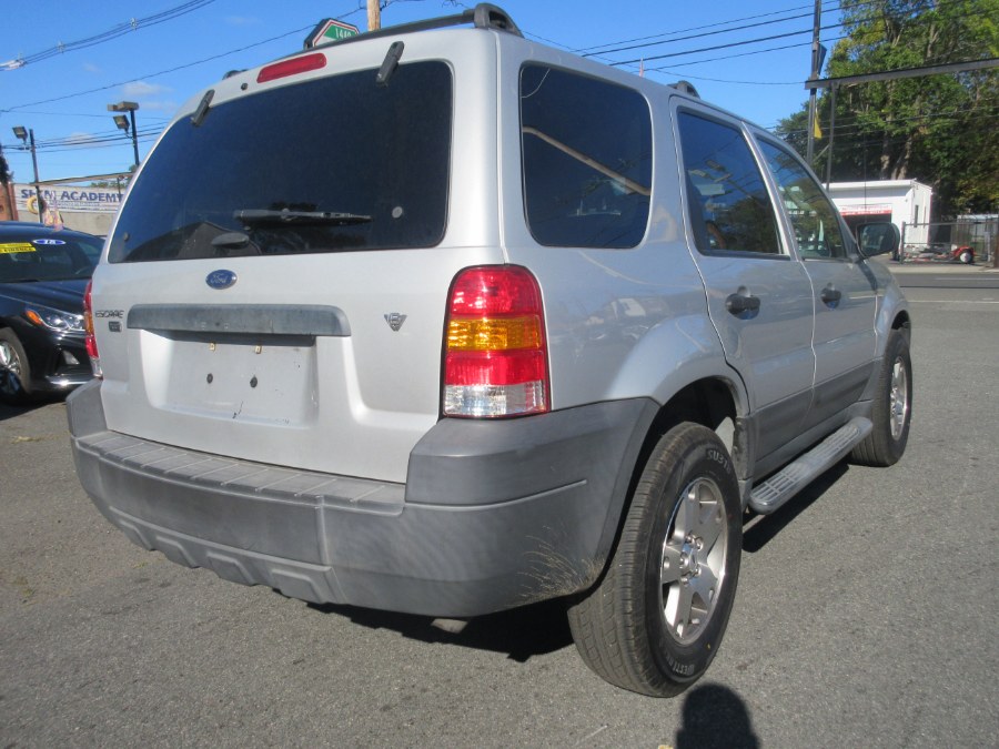 2006 Ford Escape 4dr 3.0L XLT 4WD, available for sale in Linden, New Jersey | Route 27 Auto Mall. Linden, New Jersey 2006 Ford Escape 4dr 3.0L XLT 4WD, available for sale in Linden, New Jersey | Route 27 Auto Mall. Linden, New Jersey