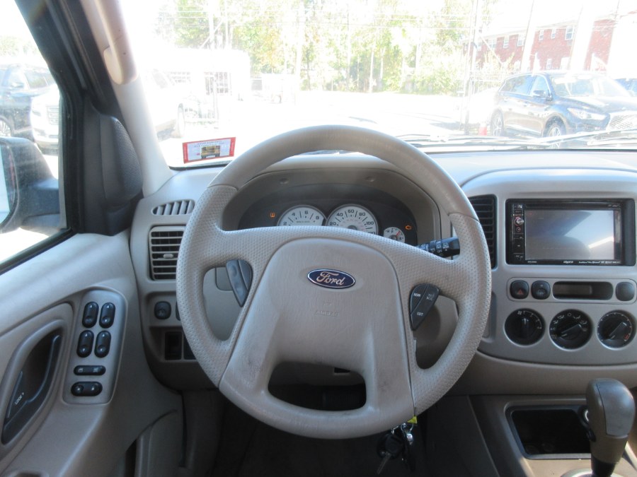 2006 Ford Escape 4dr 3.0L XLT 4WD, available for sale in Linden, New Jersey | Route 27 Auto Mall. Linden, New Jersey 2006 Ford Escape 4dr 3.0L XLT 4WD, available for sale in Linden, New Jersey | Route 27 Auto Mall. Linden, New Jersey