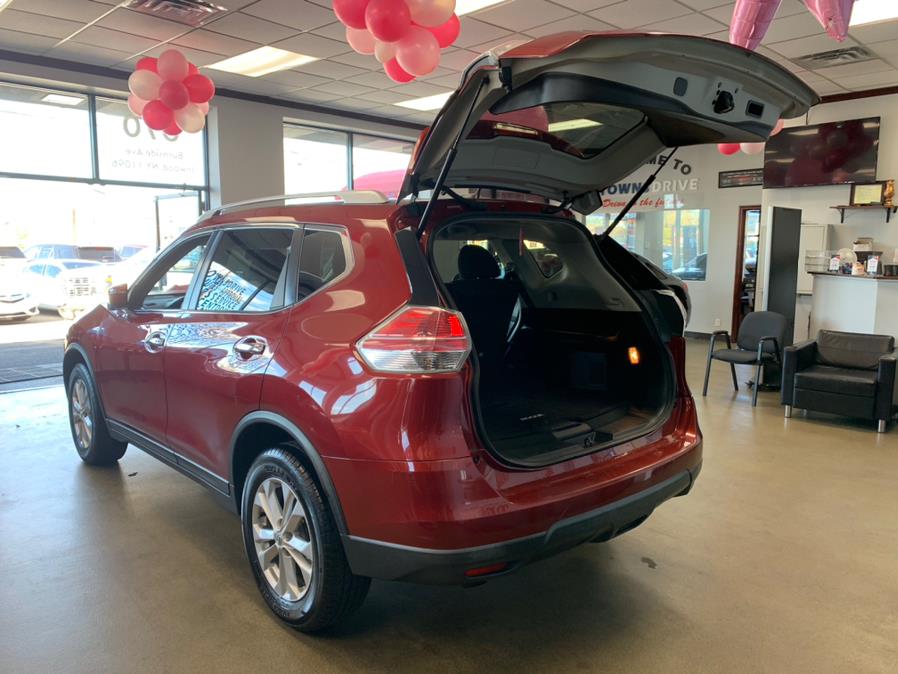 2016 Nissan Rogue FWD 4dr SV, available for sale in Inwood, New York | 5 Towns Drive. Inwood, New York 2016 Nissan Rogue FWD 4dr SV, available for sale in Inwood, New York | 5 Towns Drive. Inwood, New York