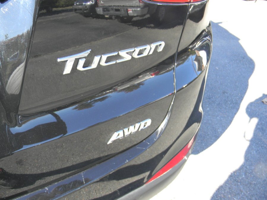 Used Hyundai Tucson AWD 4dr Auto GLS PZEV 2012 | M&M Vehicles Inc dba Central Motors. Southborough, Massachusetts Used Hyundai Tucson AWD 4dr Auto GLS PZEV 2012 | M&M Vehicles Inc dba Central Motors. Southborough, Massachusetts
