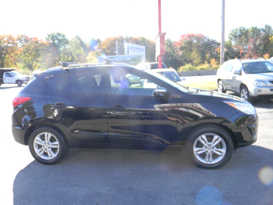 Used Hyundai Tucson AWD 4dr Auto GLS PZEV 2012 | M&M Vehicles Inc dba Central Motors. Southborough, Massachusetts Used Hyundai Tucson AWD 4dr Auto GLS PZEV 2012 | M&M Vehicles Inc dba Central Motors. Southborough, Massachusetts