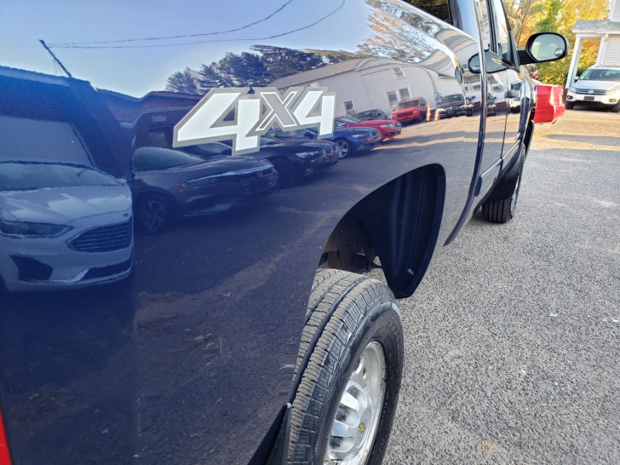 2010 Chevrolet Silverado 2500HD 4WD Ext Cab 143.5" LT, available for sale in East Windsor, Connecticut | Toro Auto. East Windsor, Connecticut 2010 Chevrolet Silverado 2500HD 4WD Ext Cab 143.5" LT, available for sale in East Windsor, Connecticut | Toro Auto. East Windsor, Connecticut