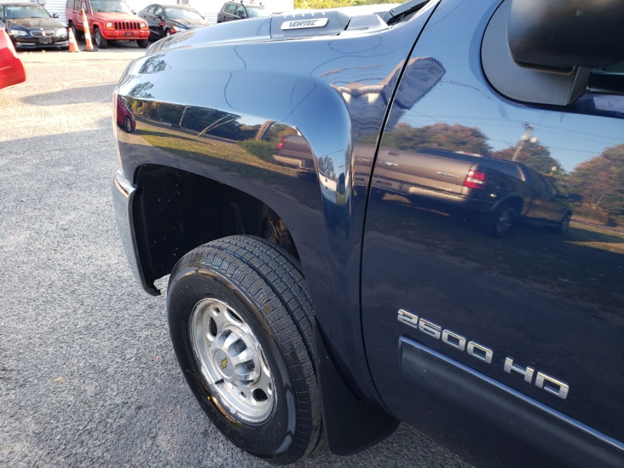 2010 Chevrolet Silverado 2500HD 4WD Ext Cab 143.5" LT, available for sale in East Windsor, Connecticut | Toro Auto. East Windsor, Connecticut 2010 Chevrolet Silverado 2500HD 4WD Ext Cab 143.5" LT, available for sale in East Windsor, Connecticut | Toro Auto. East Windsor, Connecticut