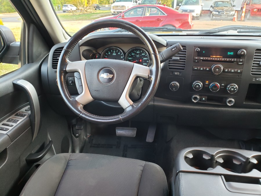 2010 Chevrolet Silverado 2500HD 4WD Ext Cab 143.5" LT, available for sale in East Windsor, Connecticut | Toro Auto. East Windsor, Connecticut 2010 Chevrolet Silverado 2500HD 4WD Ext Cab 143.5" LT, available for sale in East Windsor, Connecticut | Toro Auto. East Windsor, Connecticut