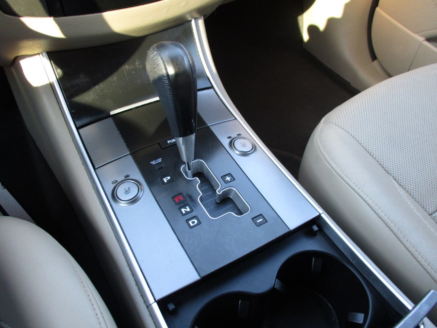 2012 Hyundai Veracruz AWD 4dr Limited, available for sale in West Babylon, New York | New Gen Auto Group. West Babylon, New York 2012 Hyundai Veracruz AWD 4dr Limited, available for sale in West Babylon, New York | New Gen Auto Group. West Babylon, New York