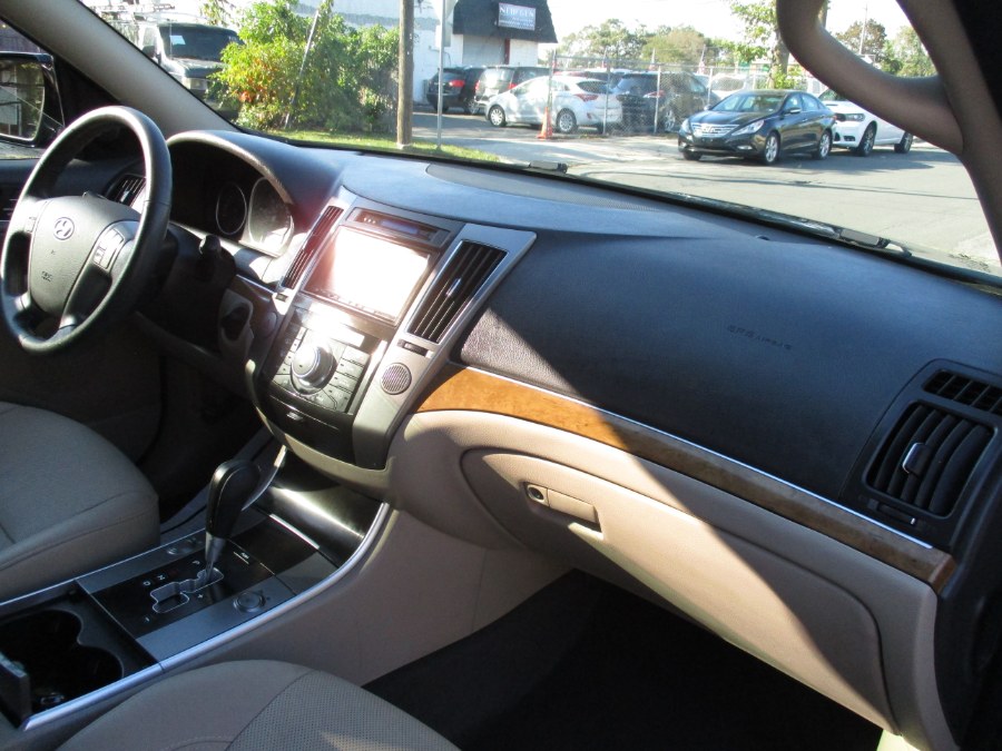 2012 Hyundai Veracruz AWD 4dr Limited, available for sale in West Babylon, New York | New Gen Auto Group. West Babylon, New York 2012 Hyundai Veracruz AWD 4dr Limited, available for sale in West Babylon, New York | New Gen Auto Group. West Babylon, New York