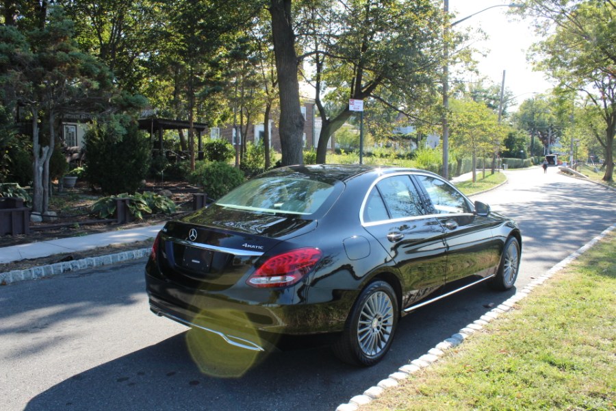 Used Mercedes-Benz C-Class 4dr Sdn C300 Luxury 4MATIC 2016 | Great Neck Car Buyers & Sellers. Great Neck, New York Used Mercedes-Benz C-Class 4dr Sdn C300 Luxury 4MATIC 2016 | Great Neck Car Buyers & Sellers. Great Neck, New York