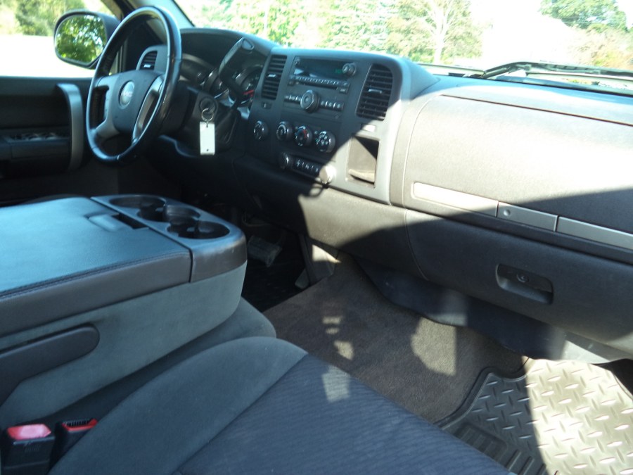 2009 GMC Sierra 1500 4WD Ext Cab 143.5" SLE, available for sale in Berlin, Connecticut | International Motorcars llc. Berlin, Connecticut 2009 GMC Sierra 1500 4WD Ext Cab 143.5" SLE, available for sale in Berlin, Connecticut | International Motorcars llc. Berlin, Connecticut
