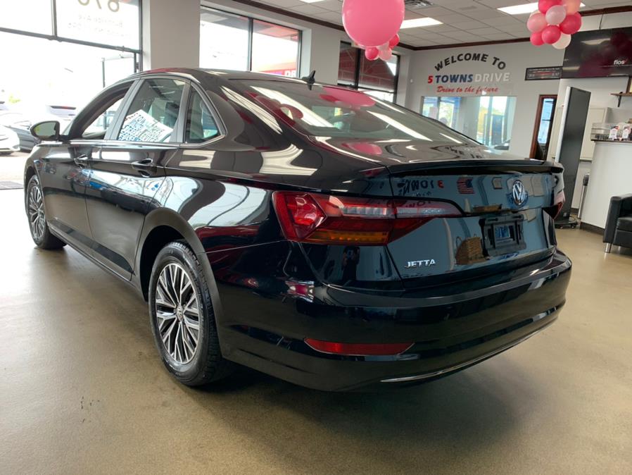 2019 Volkswagen Jetta R-Line Auto w/SULEV, available for sale in Inwood, New York | 5 Towns Drive. Inwood, New York 2019 Volkswagen Jetta R-Line Auto w/SULEV, available for sale in Inwood, New York | 5 Towns Drive. Inwood, New York