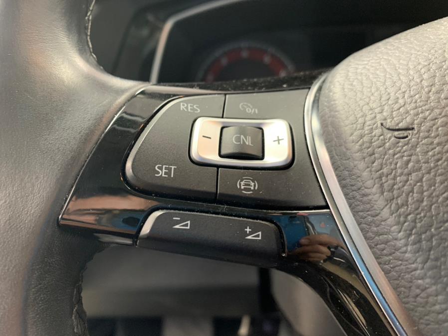 2019 Volkswagen Jetta R-Line Auto w/SULEV, available for sale in Inwood, New York | 5 Towns Drive. Inwood, New York 2019 Volkswagen Jetta R-Line Auto w/SULEV, available for sale in Inwood, New York | 5 Towns Drive. Inwood, New York