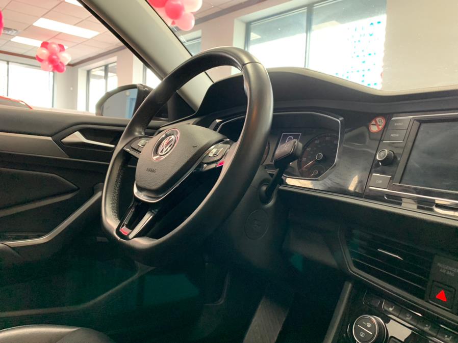 2019 Volkswagen Jetta R-Line Auto w/SULEV, available for sale in Inwood, New York | 5 Towns Drive. Inwood, New York 2019 Volkswagen Jetta R-Line Auto w/SULEV, available for sale in Inwood, New York | 5 Towns Drive. Inwood, New York