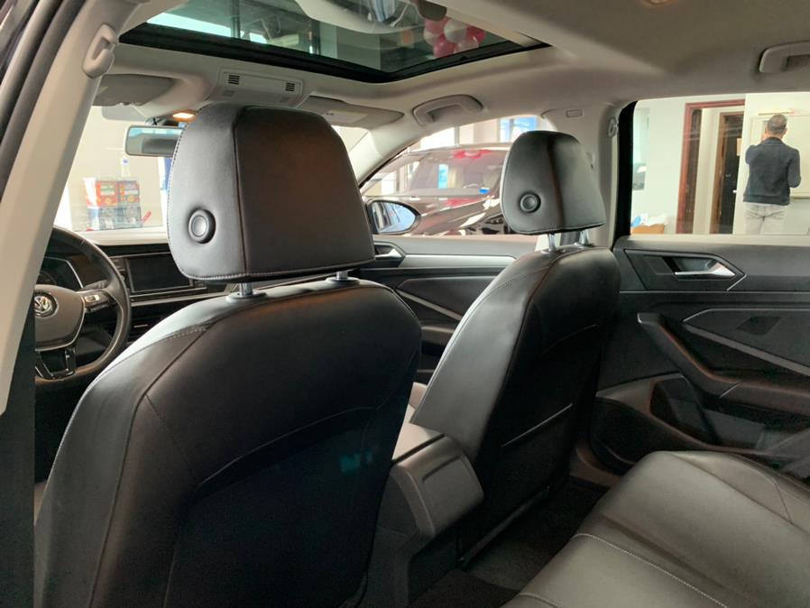 2019 Volkswagen Jetta R-Line Auto w/SULEV, available for sale in Inwood, New York | 5 Towns Drive. Inwood, New York 2019 Volkswagen Jetta R-Line Auto w/SULEV, available for sale in Inwood, New York | 5 Towns Drive. Inwood, New York