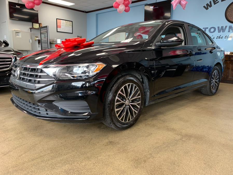 2019 Volkswagen Jetta R-Line Auto w/SULEV, available for sale in Inwood, New York | 5 Towns Drive. Inwood, New York 2019 Volkswagen Jetta R-Line Auto w/SULEV, available for sale in Inwood, New York | 5 Towns Drive. Inwood, New York