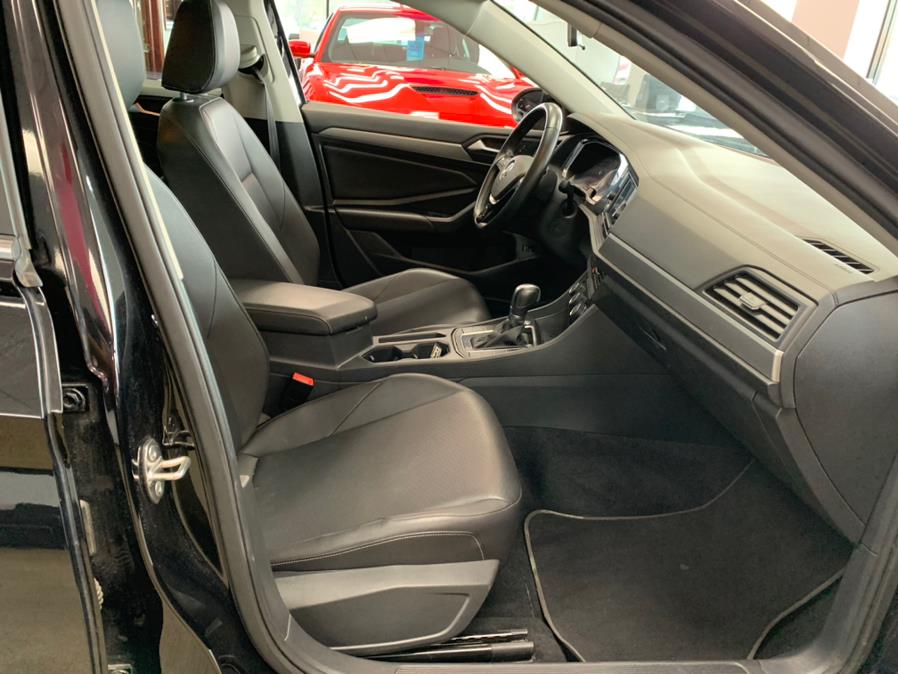 2019 Volkswagen Jetta R-Line Auto w/SULEV, available for sale in Inwood, New York | 5 Towns Drive. Inwood, New York 2019 Volkswagen Jetta R-Line Auto w/SULEV, available for sale in Inwood, New York | 5 Towns Drive. Inwood, New York