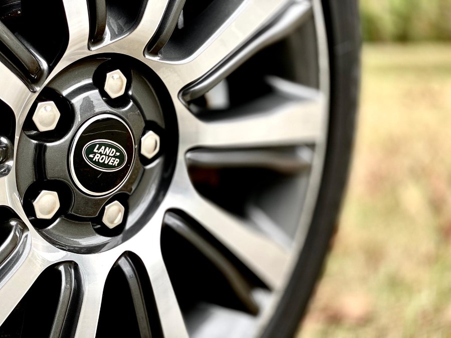 Used Land Rover Range Rover Evoque 5dr HB HSE 2016 | Sena Motors Inc. Revere, Massachusetts Used Land Rover Range Rover Evoque 5dr HB HSE 2016 | Sena Motors Inc. Revere, Massachusetts