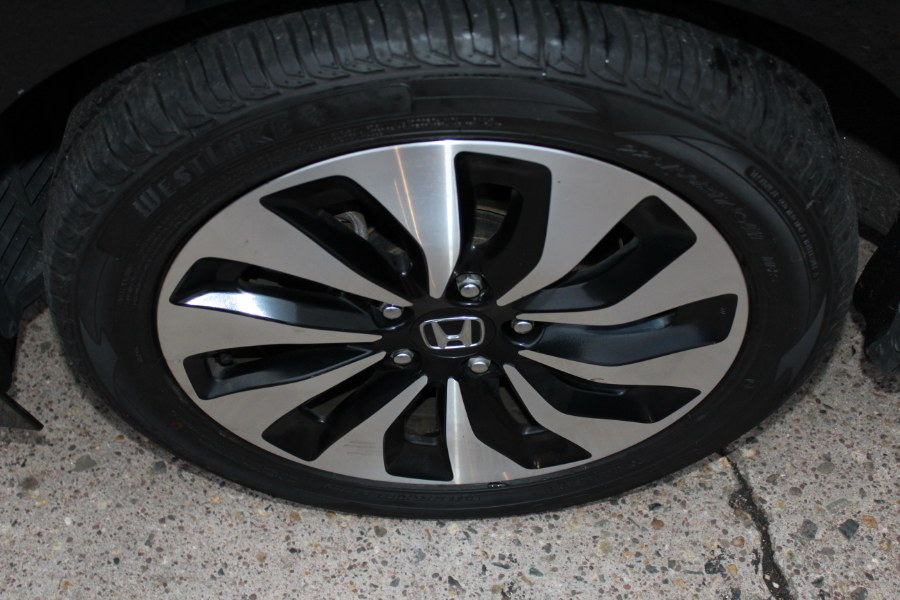 2017 Honda Accord Hybrid EX-L Sedan, available for sale in Manchester, Connecticut | Carsonmain LLC. Manchester, Connecticut 2017 Honda Accord Hybrid EX-L Sedan, available for sale in Manchester, Connecticut | Carsonmain LLC. Manchester, Connecticut