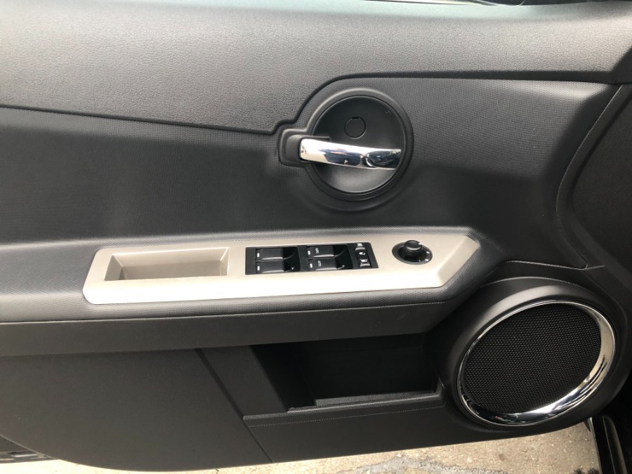 2010 Dodge Avenger 4dr Sdn R/T, available for sale in Bristol, Connecticut | Bristol Auto Center LLC. Bristol, Connecticut 2010 Dodge Avenger 4dr Sdn R/T, available for sale in Bristol, Connecticut | Bristol Auto Center LLC. Bristol, Connecticut