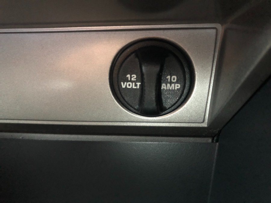 2010 Dodge Avenger 4dr Sdn R/T, available for sale in Bristol, Connecticut | Bristol Auto Center LLC. Bristol, Connecticut 2010 Dodge Avenger 4dr Sdn R/T, available for sale in Bristol, Connecticut | Bristol Auto Center LLC. Bristol, Connecticut