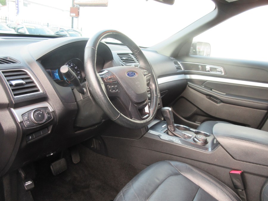 2017 Ford Explorer XLT 4WD, available for sale in Linden, New Jersey | Route 27 Auto Mall. Linden, New Jersey 2017 Ford Explorer XLT 4WD, available for sale in Linden, New Jersey | Route 27 Auto Mall. Linden, New Jersey
