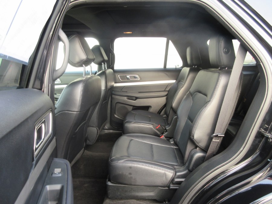 2017 Ford Explorer XLT 4WD, available for sale in Linden, New Jersey | Route 27 Auto Mall. Linden, New Jersey 2017 Ford Explorer XLT 4WD, available for sale in Linden, New Jersey | Route 27 Auto Mall. Linden, New Jersey