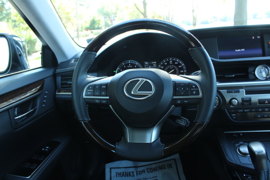 2017 Lexus ES ES 350 FWD, available for sale in Great Neck, New York | Great Neck Car Buyers & Sellers. Great Neck, New York 2017 Lexus ES ES 350 FWD, available for sale in Great Neck, New York | Great Neck Car Buyers & Sellers. Great Neck, New York