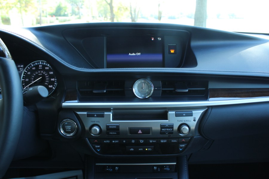 2017 Lexus ES ES 350 FWD, available for sale in Great Neck, New York | Great Neck Car Buyers & Sellers. Great Neck, New York 2017 Lexus ES ES 350 FWD, available for sale in Great Neck, New York | Great Neck Car Buyers & Sellers. Great Neck, New York